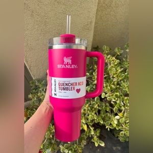 Stanley 40 oz Stainless Steel H2.0 Flowstate Quencher Tumbler Cosmo Pink